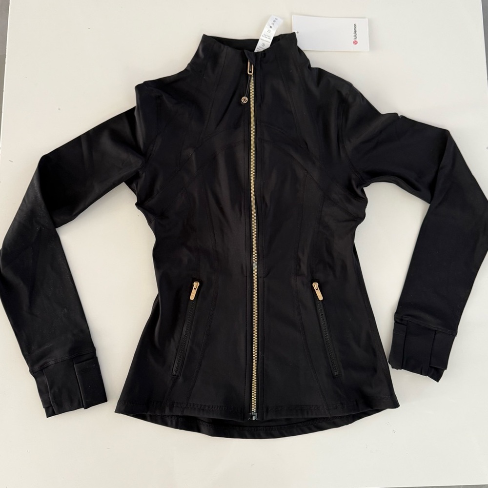 Lululemon Define Jacket in black NWT size 4